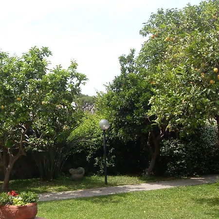 Garden Ischia Bilocale Super * Forio (Isola d'Ischia)